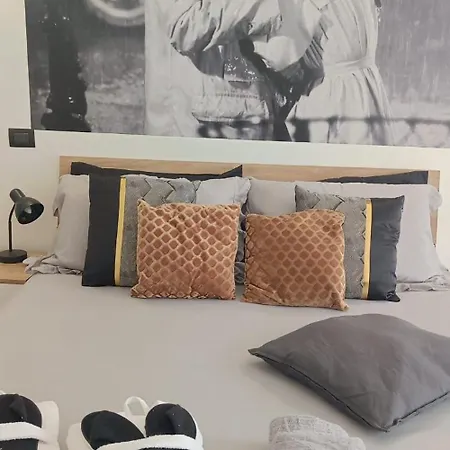 Cinema By House Collection * Torino